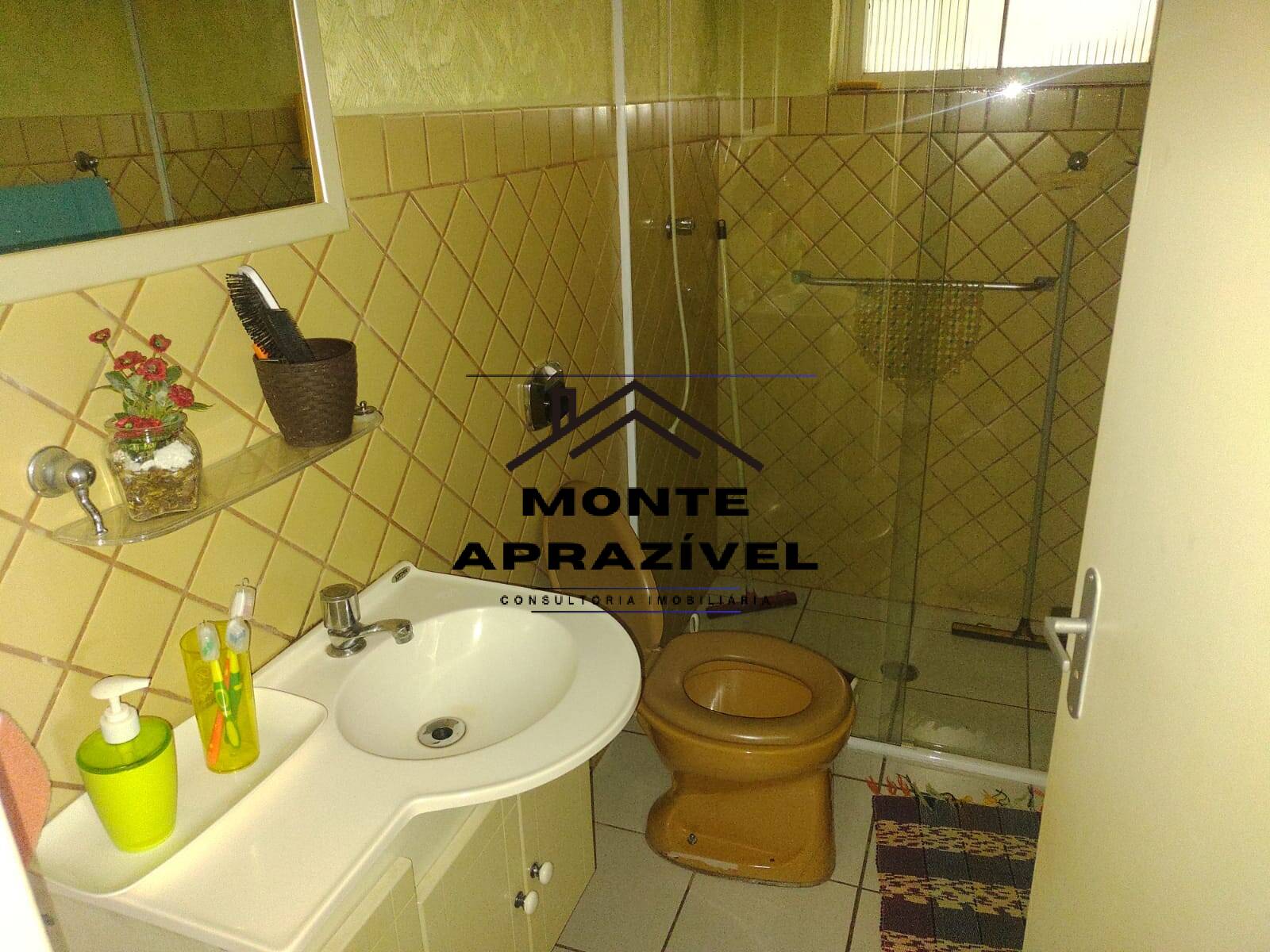 Chácara à venda com 3 quartos, 300m² - Foto 2
