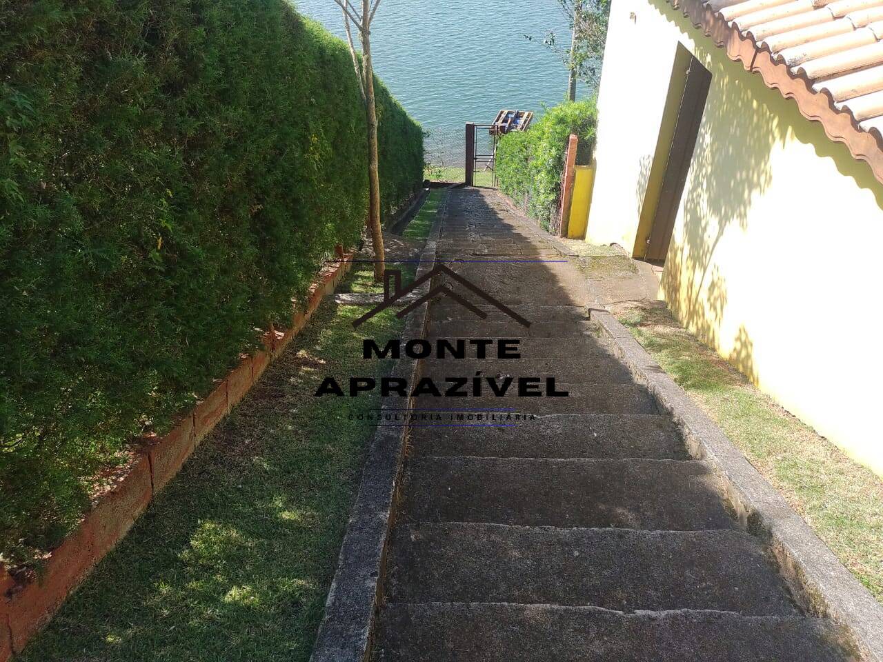 Chácara à venda com 3 quartos, 300m² - Foto 10