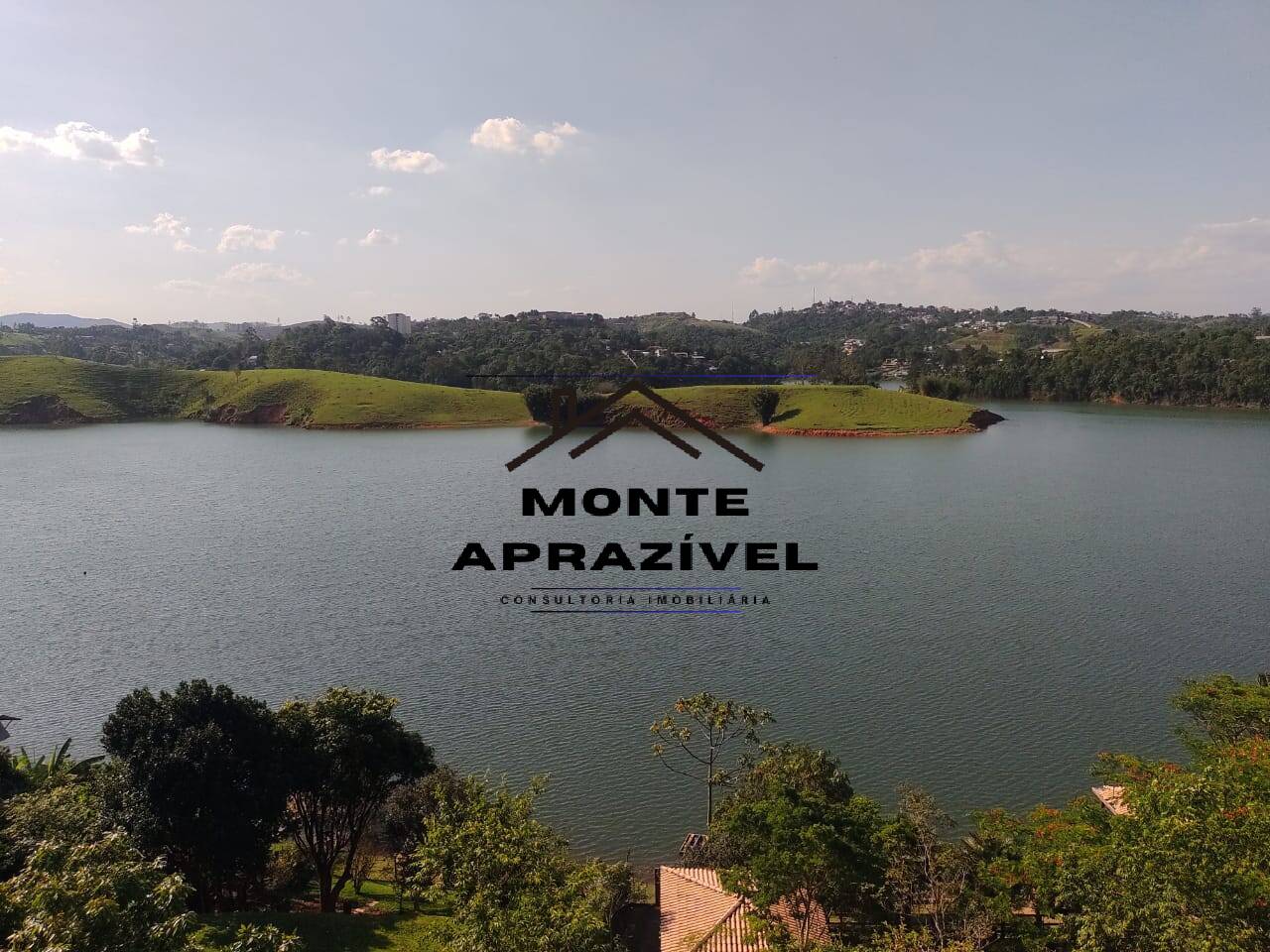 Chácara à venda com 3 quartos, 300m² - Foto 15