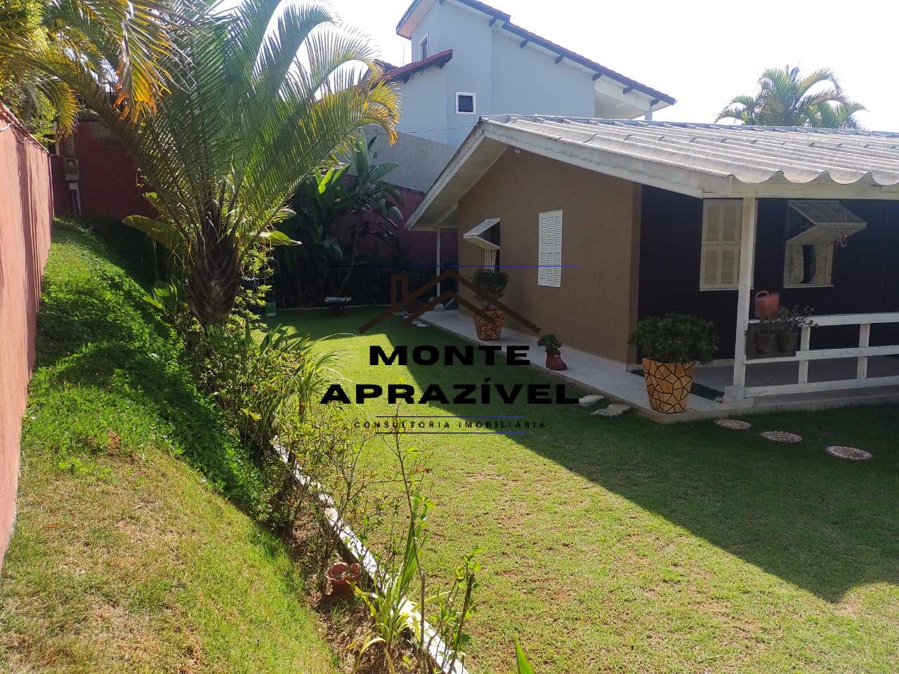 Chácara à venda com 3 quartos, 300m² - Foto 32