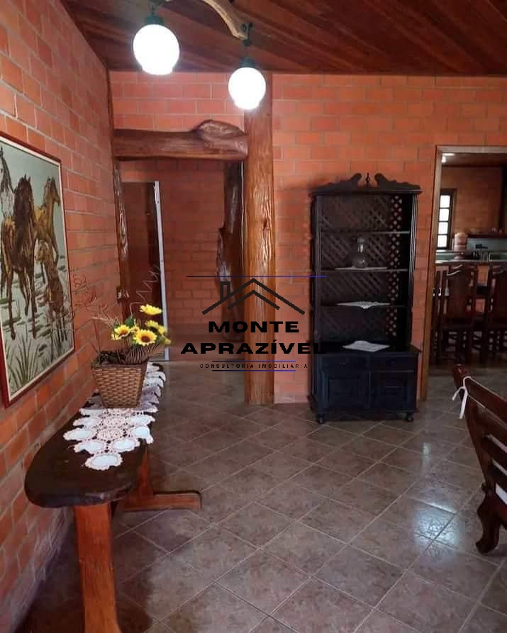 Chácara à venda e aluguel com 2 quartos, 2530m² - Foto 5