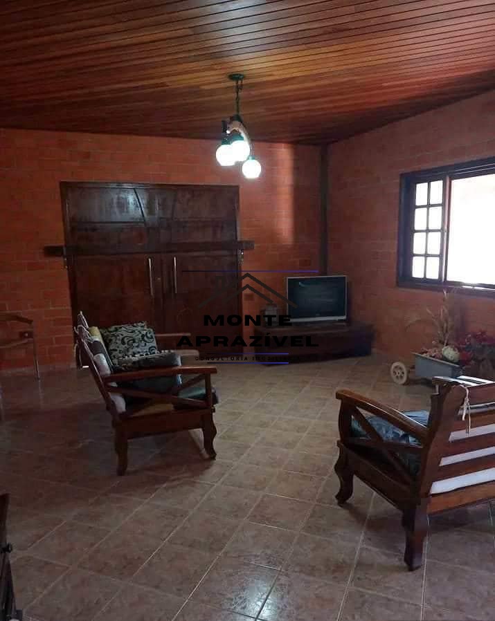 Chácara à venda e aluguel com 2 quartos, 2530m² - Foto 21
