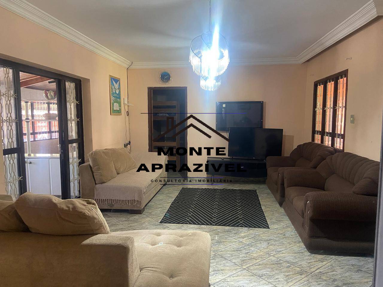 Chácara à venda com 3 quartos, 3300m² - Foto 17