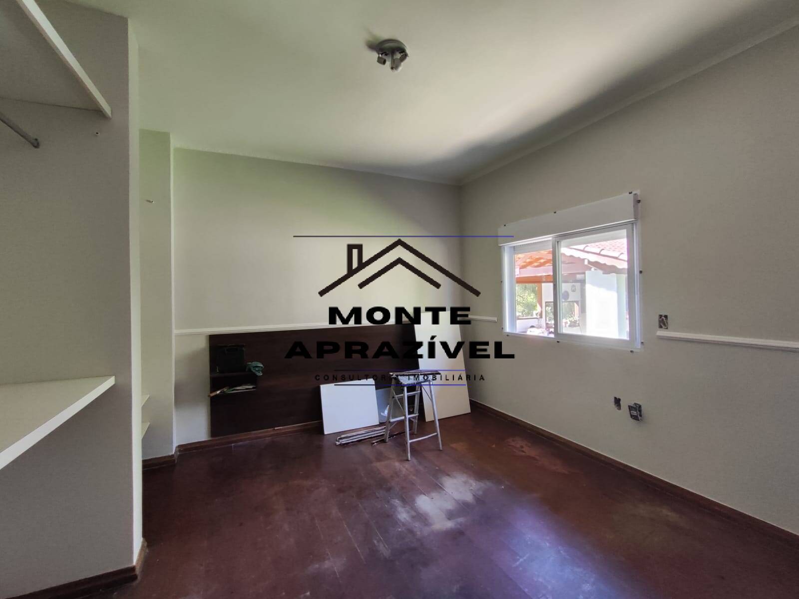 Chácara à venda com 3 quartos, 3000m² - Foto 2