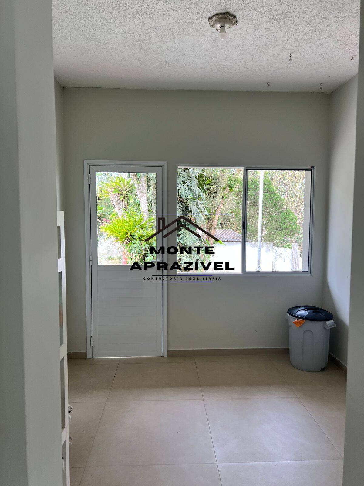 Chácara à venda com 3 quartos, 3000m² - Foto 10