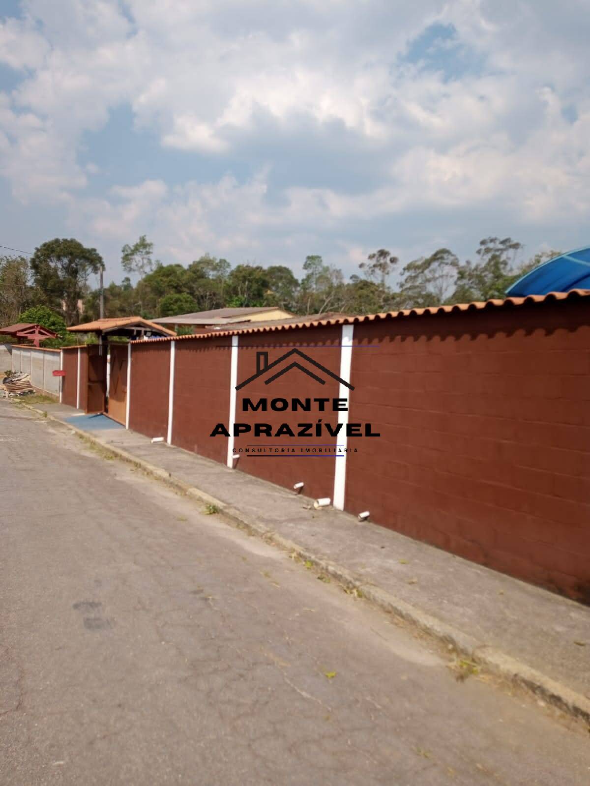 Chácara à venda com 3 quartos, 2141m² - Foto 2