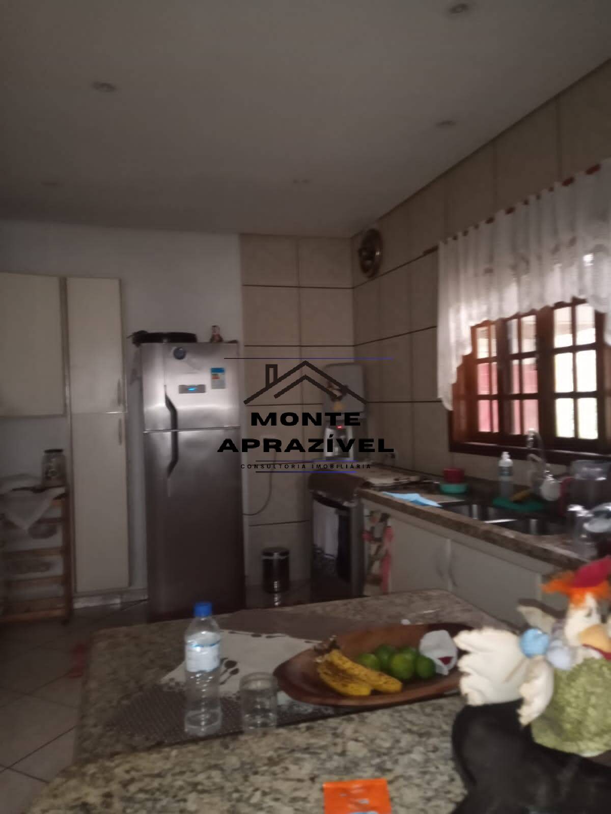 Chácara à venda com 3 quartos, 2141m² - Foto 19