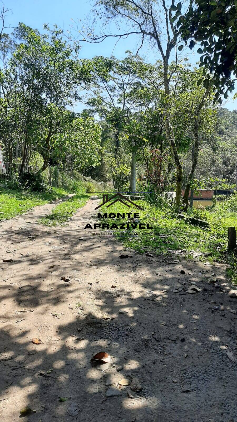 Chácara à venda com 5 quartos, 2500m² - Foto 7