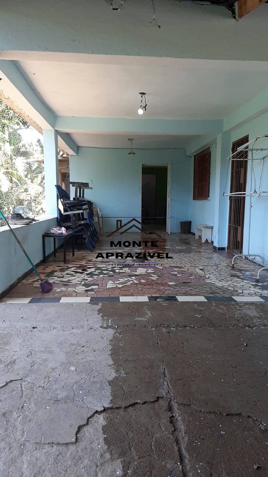 Chácara à venda com 5 quartos, 2500m² - Foto 1