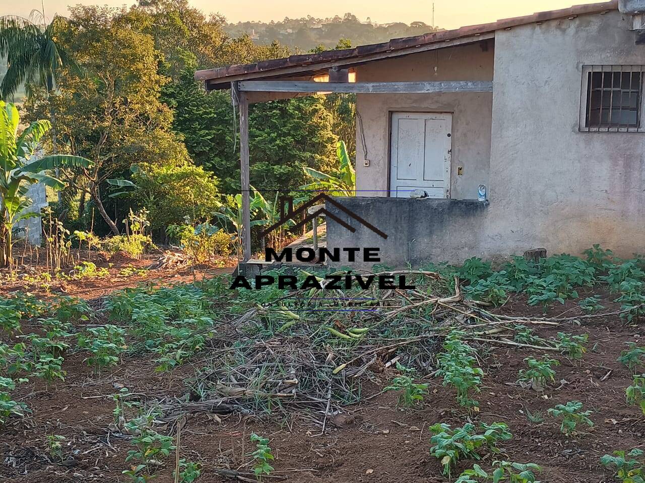CHÁCARA 2500M² À VENDA EM SUZANO