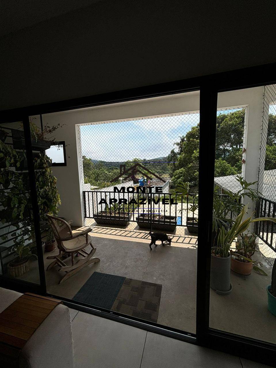 Chácara à venda com 4 quartos, 1180m² - Foto 8