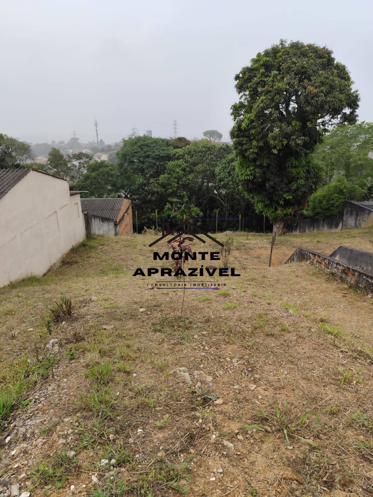 TERRENO À VENDA EM RIBEIRÃO PIRES