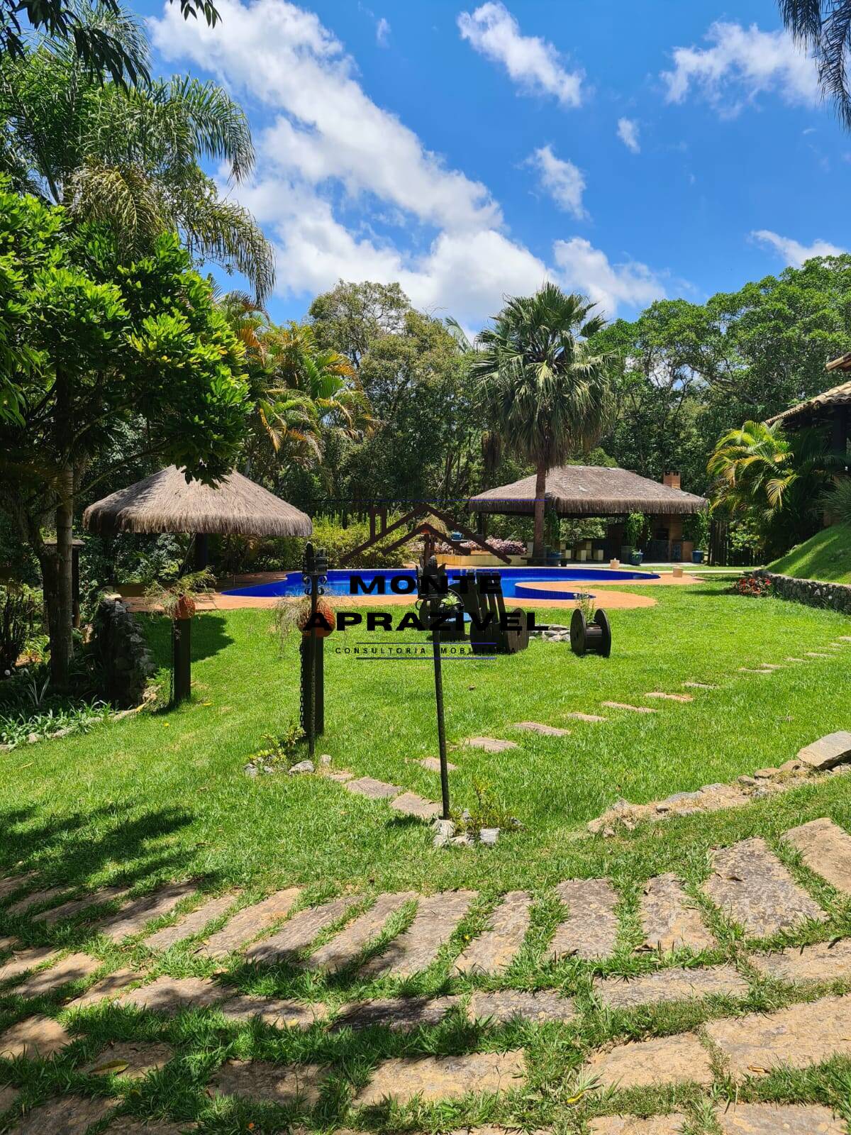Chácara à venda com 3 quartos, 4500m² - Foto 9