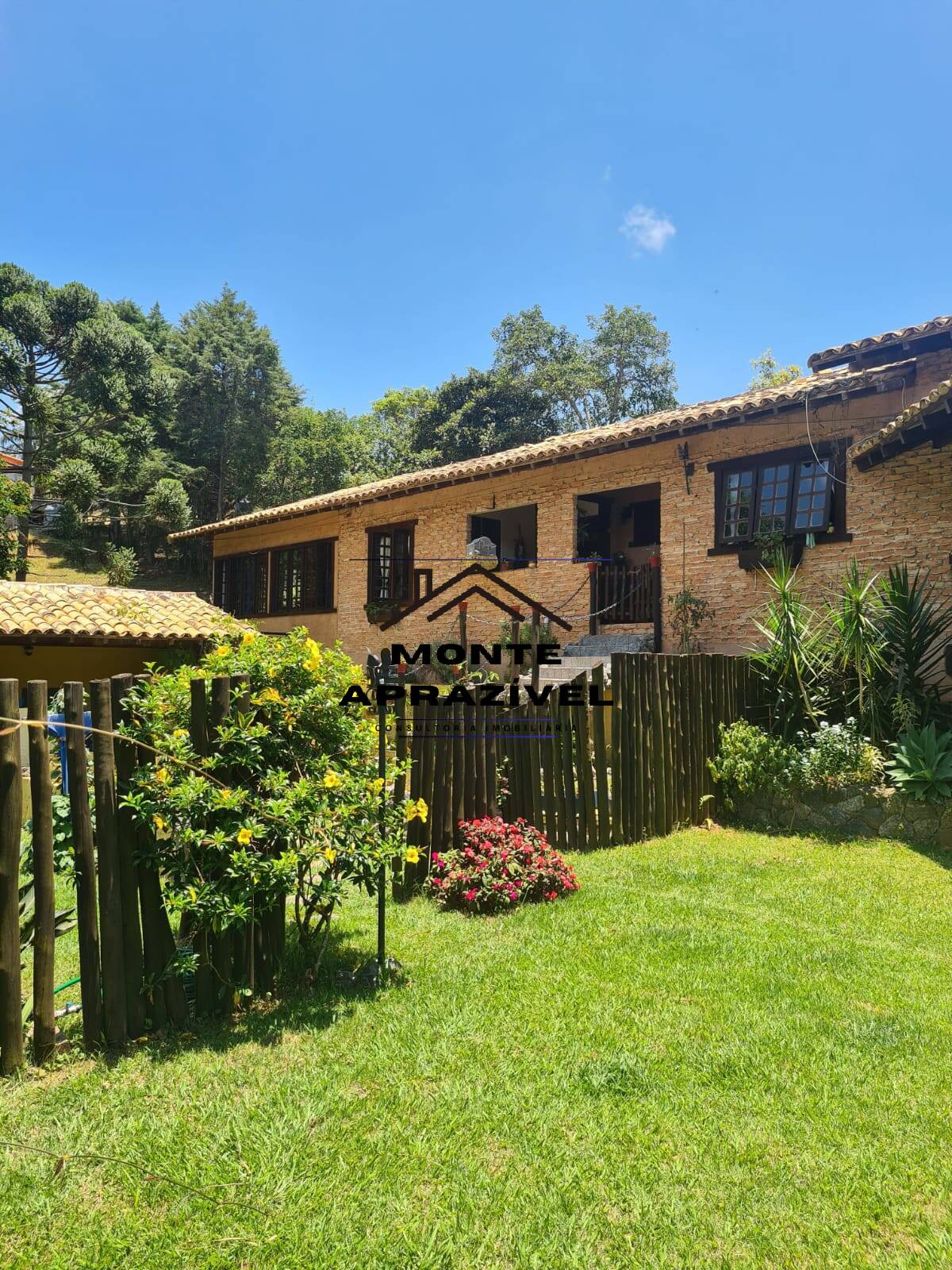 Chácara à venda com 3 quartos, 4500m² - Foto 12