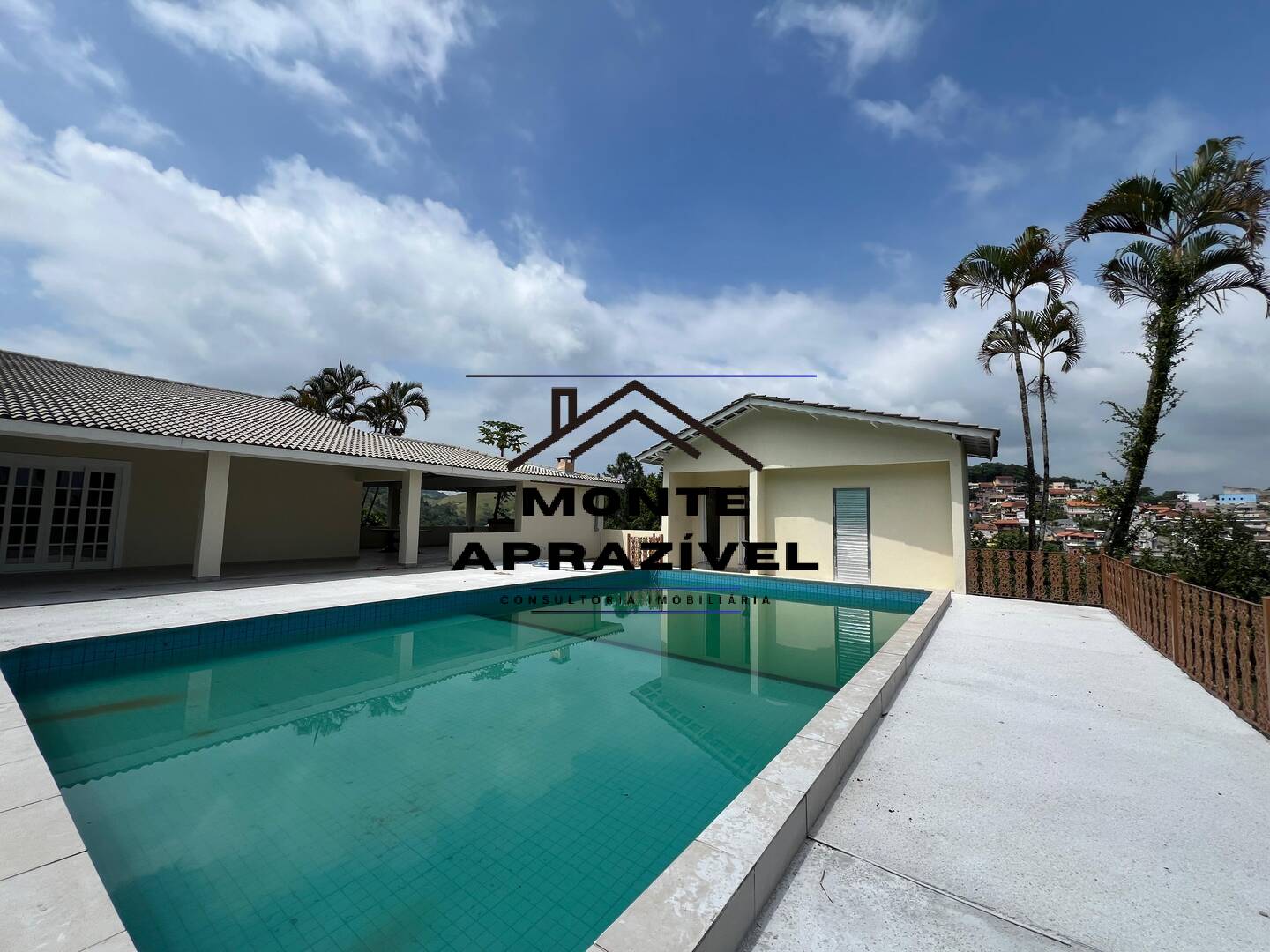 Chácara à venda e aluguel com 3 quartos, 4000m² - Foto 1