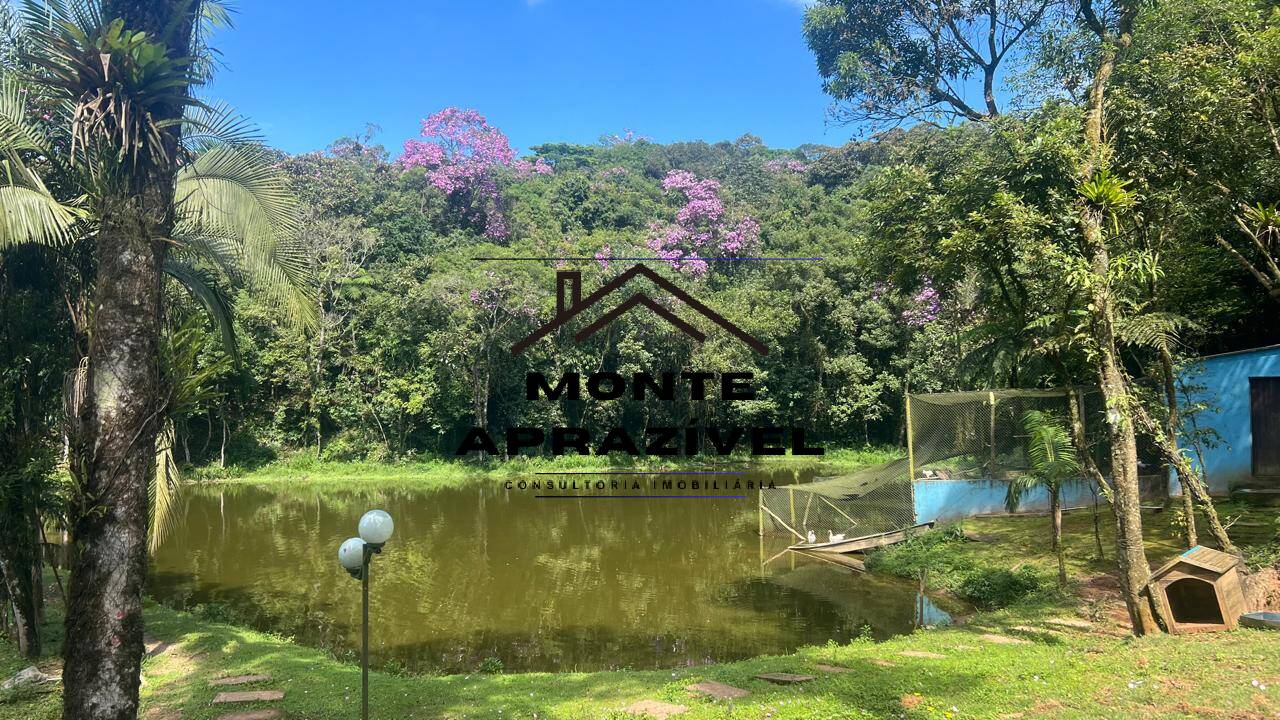Chácara à venda com 2 quartos, 24200m² - Foto 1