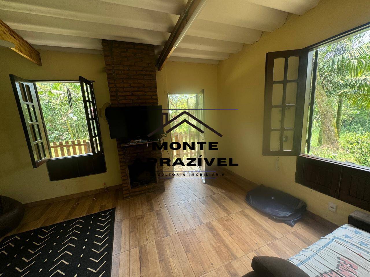 Chácara à venda com 2 quartos, 24200m² - Foto 12