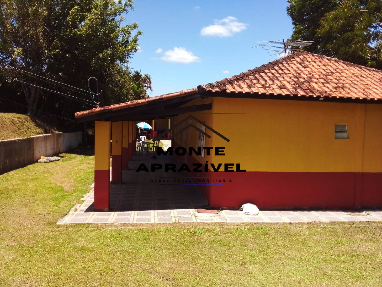 Chácara à venda com 4 quartos, 4300m² - Foto 16