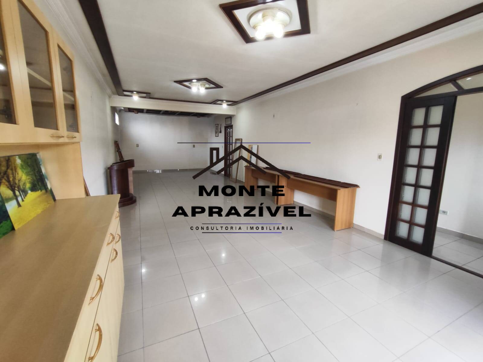 CASA SOBREPOSTA EM OURO FINO PAULISTA