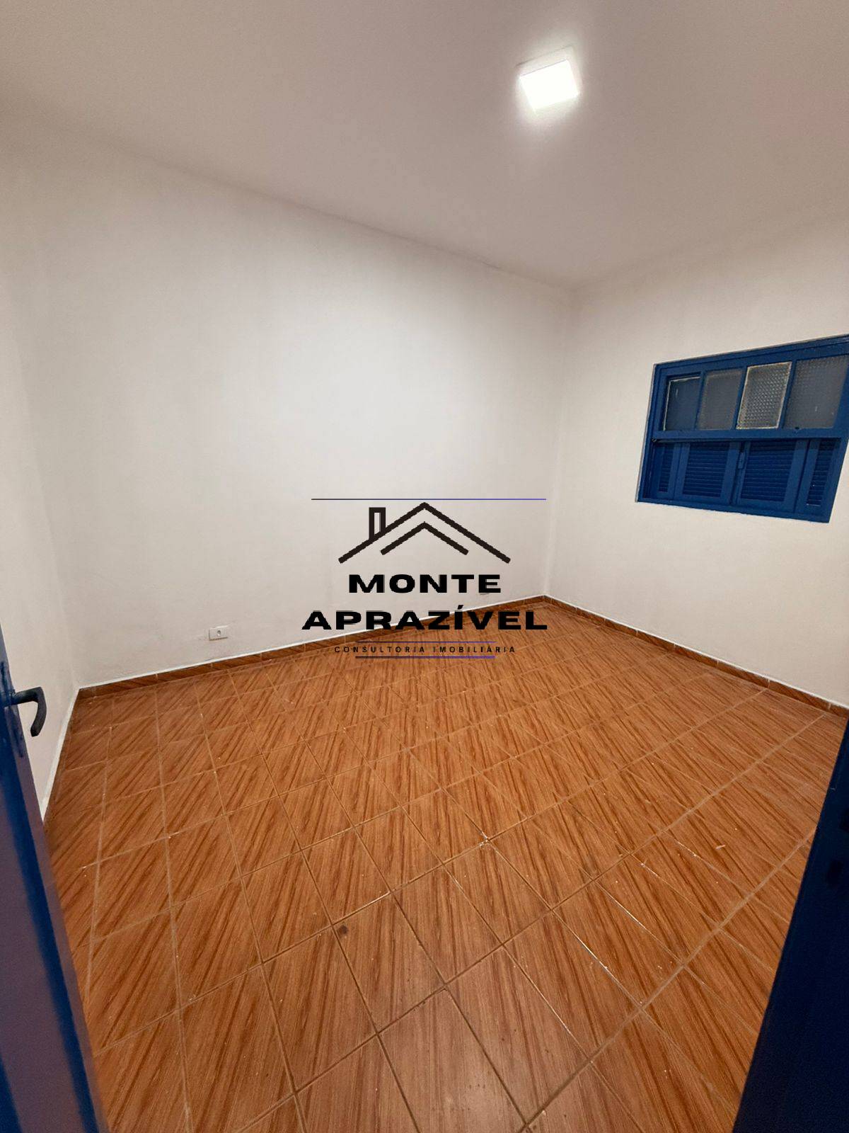Casa para alugar com 1 quarto, 120m² - Foto 7