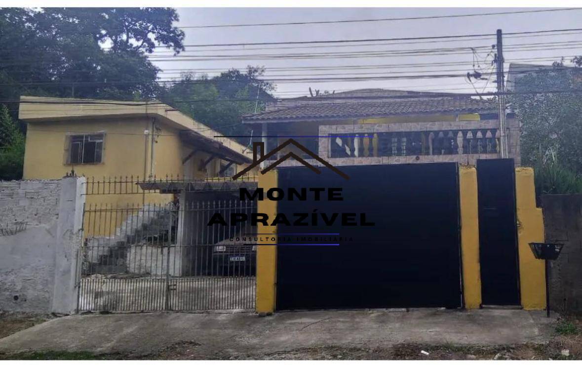 Casa à venda com 3 quartos, 230m² - Foto 1