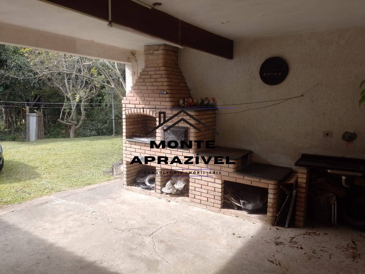 Chácara à venda com 2 quartos, 240m² - Foto 9