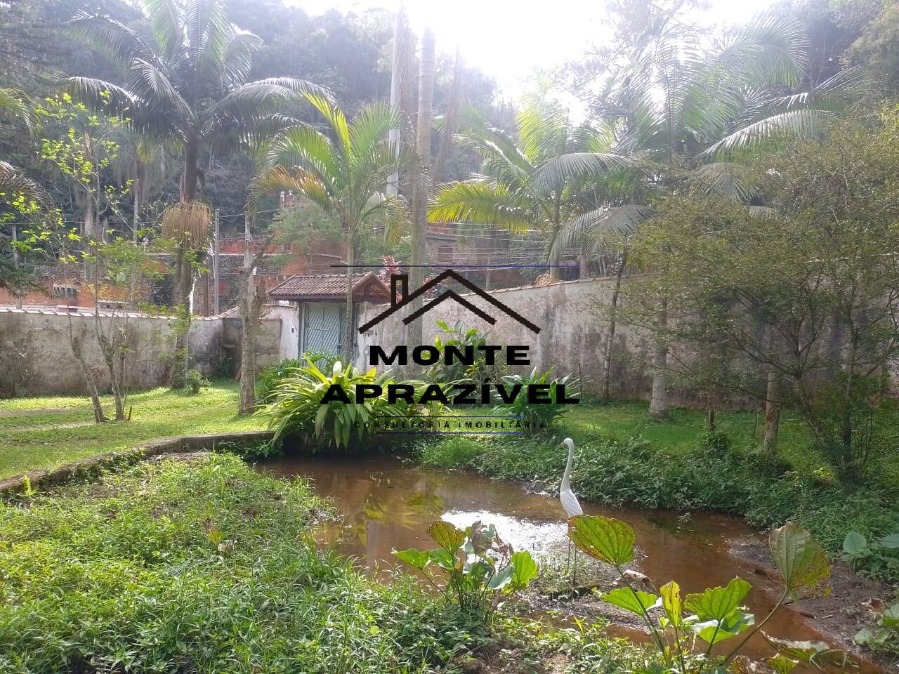 Chácara à venda com 2 quartos, 240m² - Foto 16