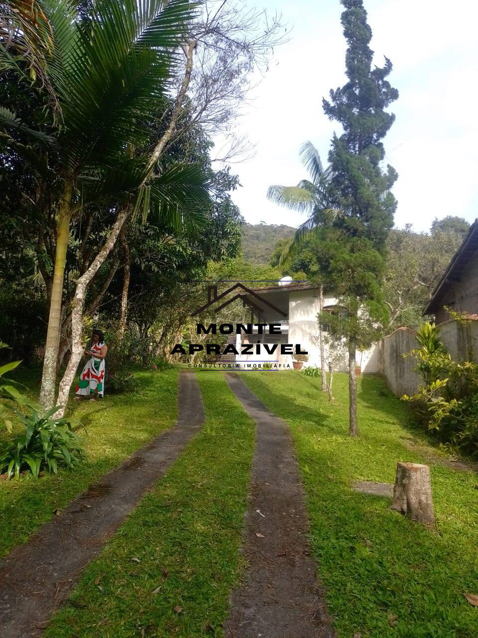 Chácara à venda com 2 quartos, 240m² - Foto 17