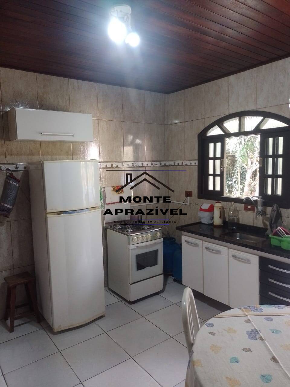 Chácara à venda com 2 quartos, 240m² - Foto 28