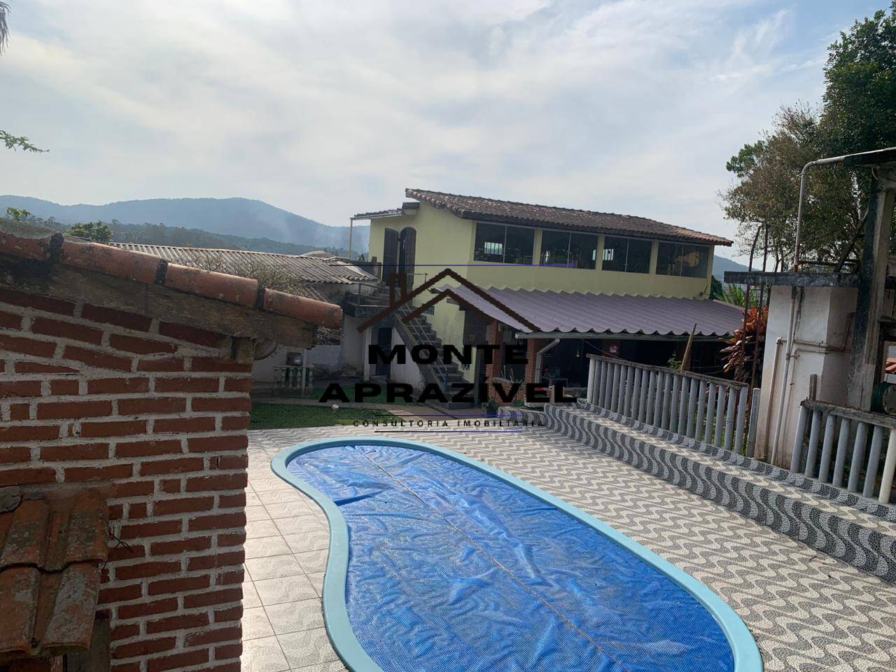 Chácara, 2 quartos, 1300 m² - Foto 1