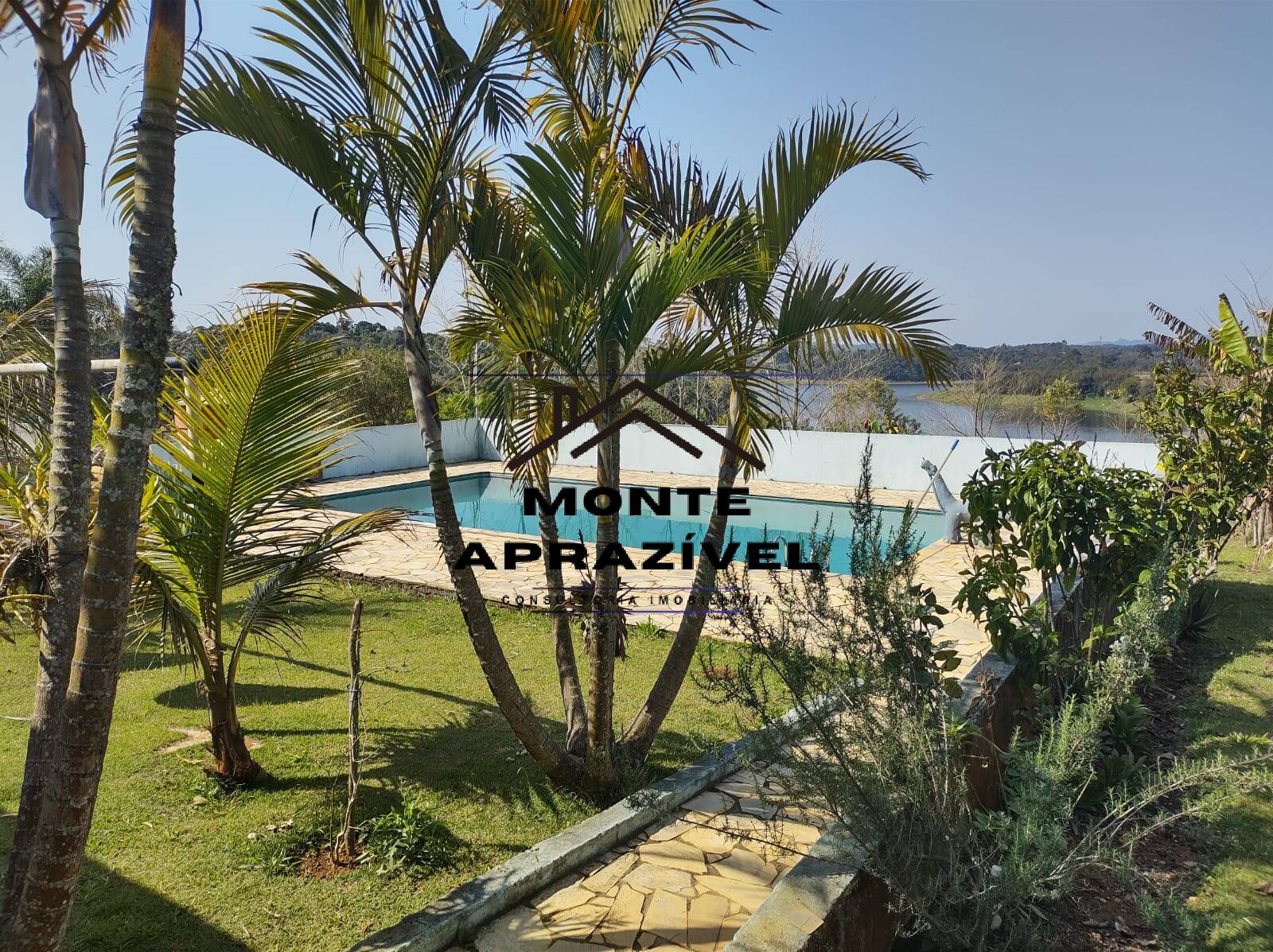 Sítio, 3 quartos, 10000 m² - Foto 1