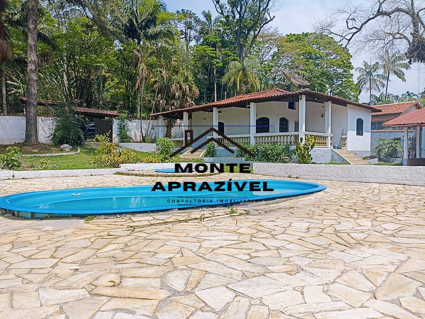 Sítio, 5 quartos, 1712 m² - Foto 1