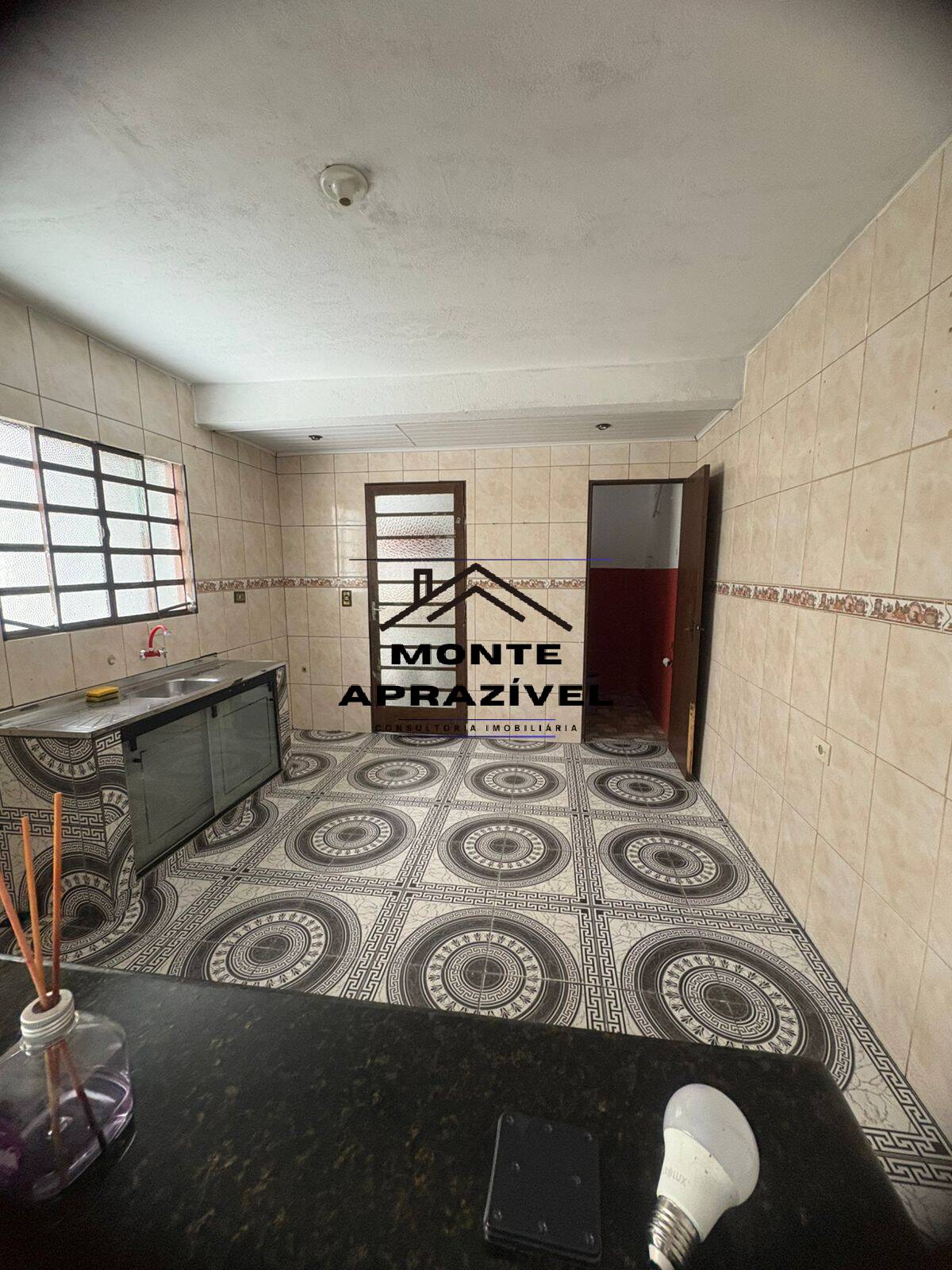 Casa, 2 quartos, 62 m² - Foto 1