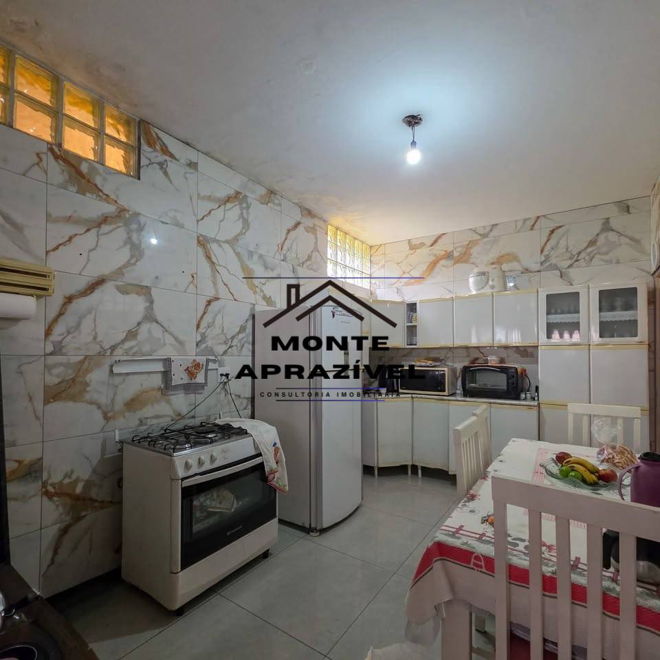 Casa, 3 quartos, 230 m² - Foto 38