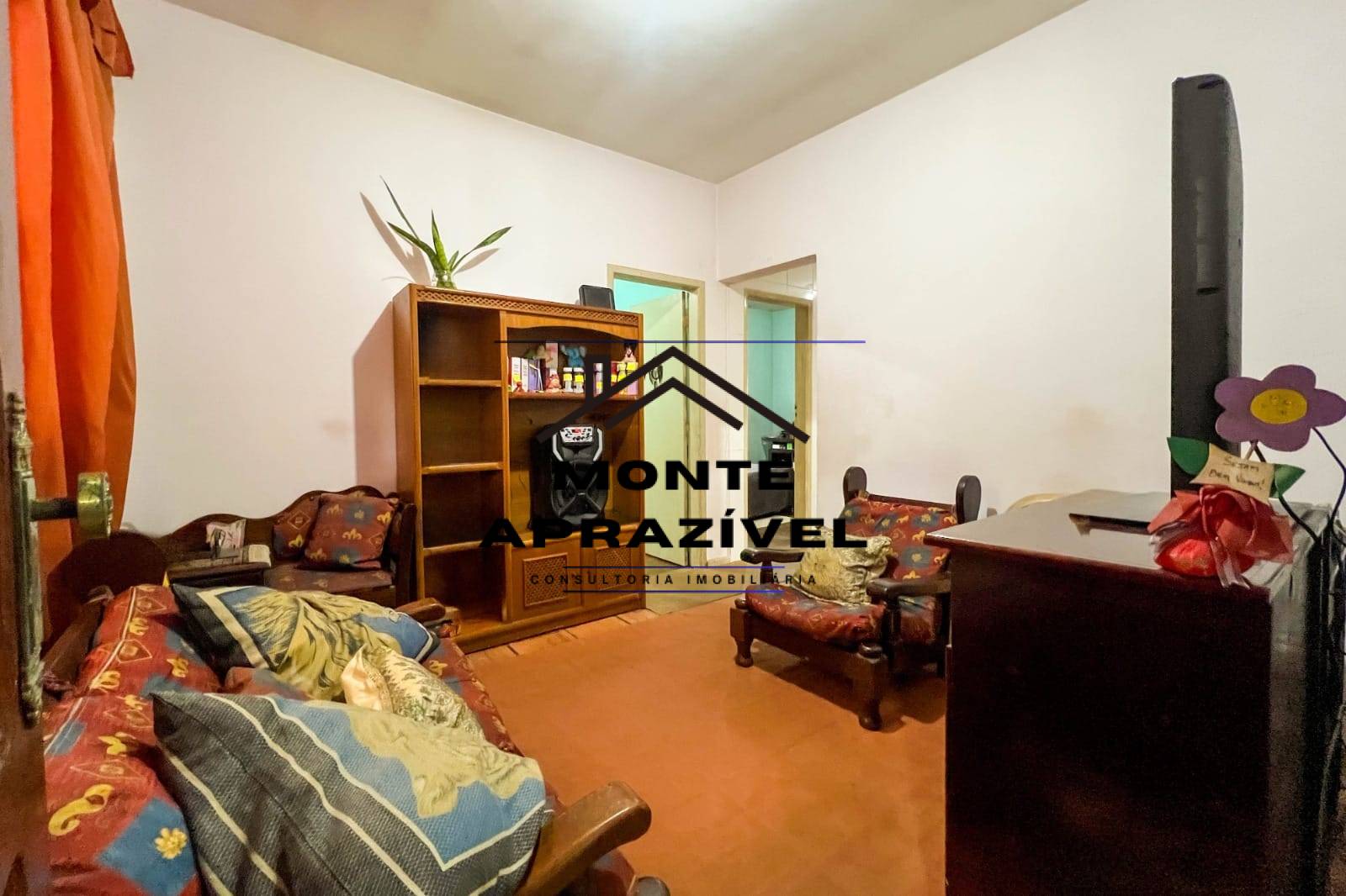 Casa, 3 quartos, 216 m² - Foto 2