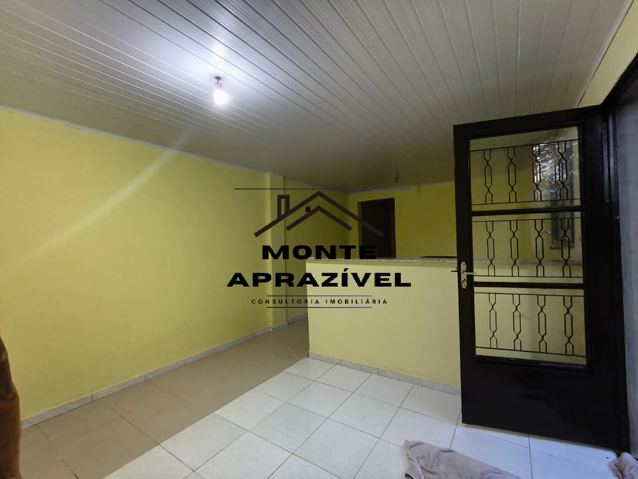 Casa, 1 quarto, 75 m² - Foto 1