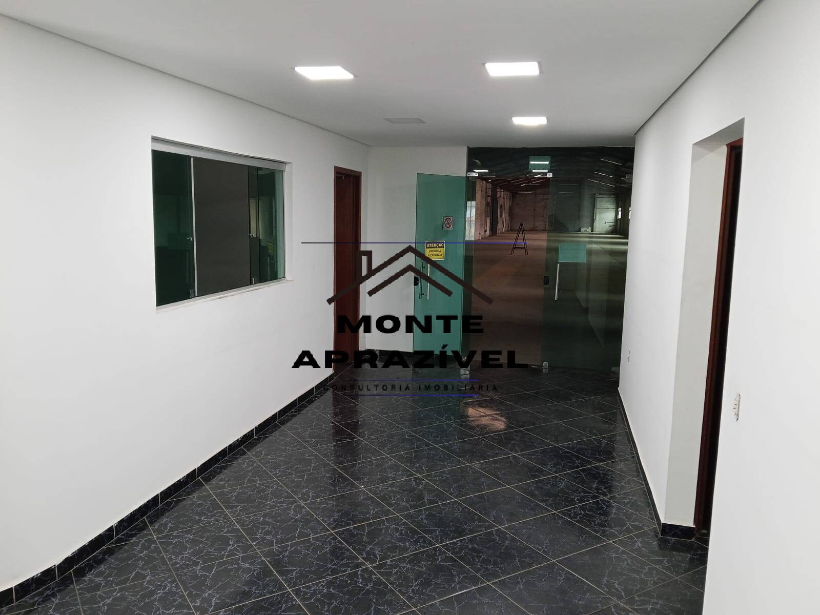 GALPÃO INDUSTRIAL/COMERCIAL PARA LOCAÇÃO – CENTRO DE PALMEIRAS, SUZANO/SP