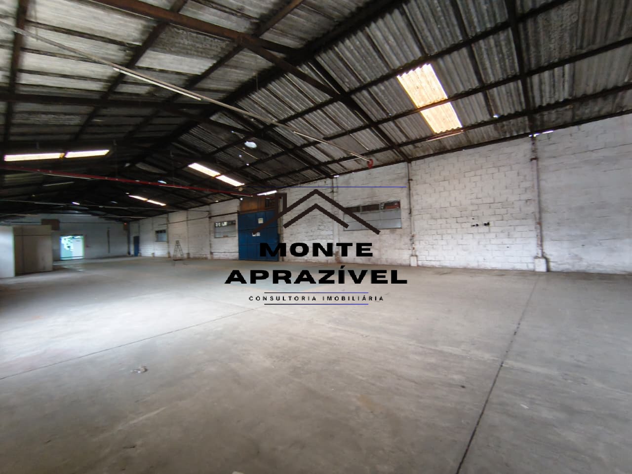 GALPÃO INDUSTRIAL/COMERCIAL PARA LOCAÇÃO – CENTRO DE PALMEIRAS, SUZANO/SP