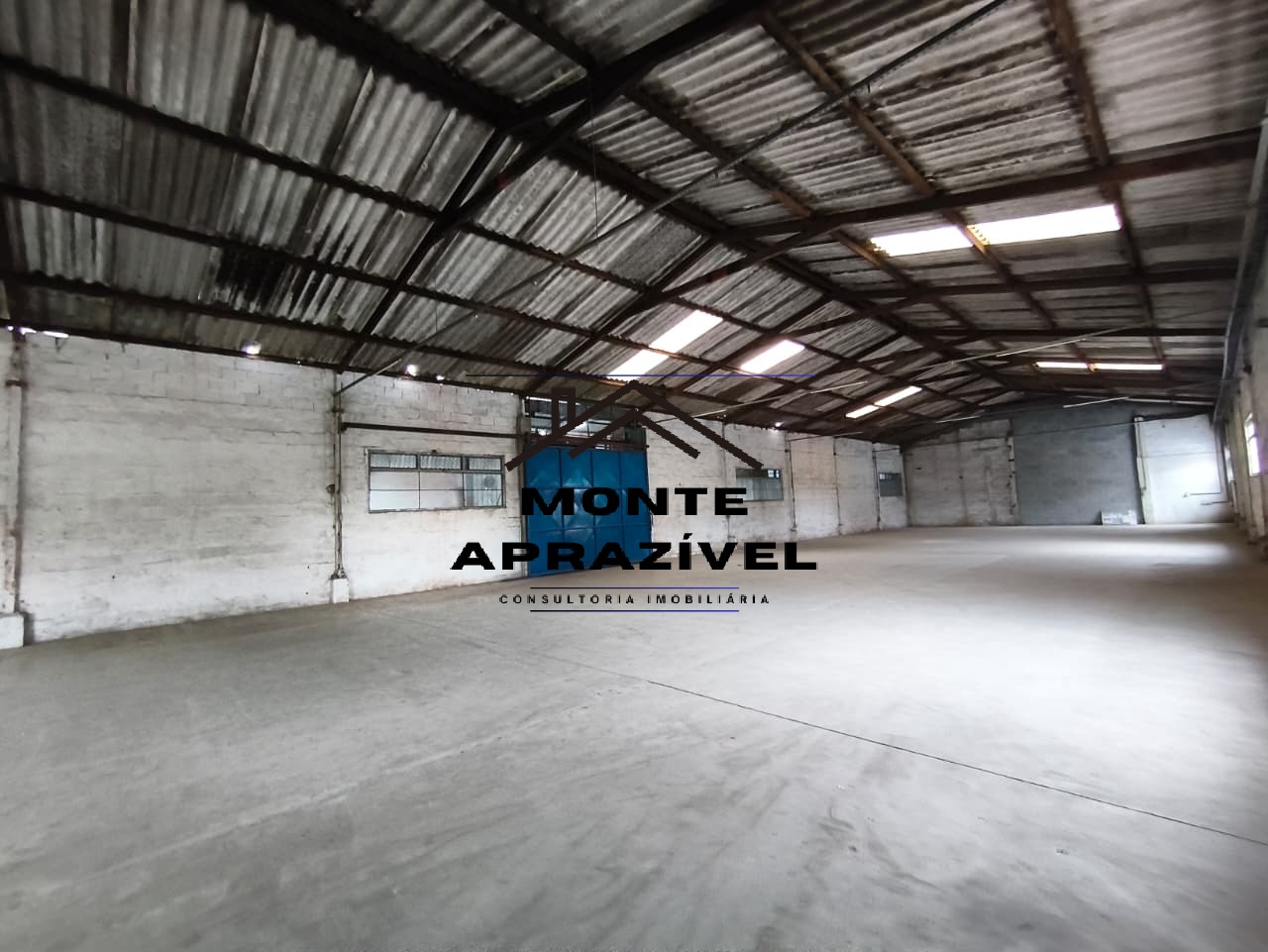 GALPÃO INDUSTRIAL/COMERCIAL PARA LOCAÇÃO – CENTRO DE PALMEIRAS, SUZANO/SP