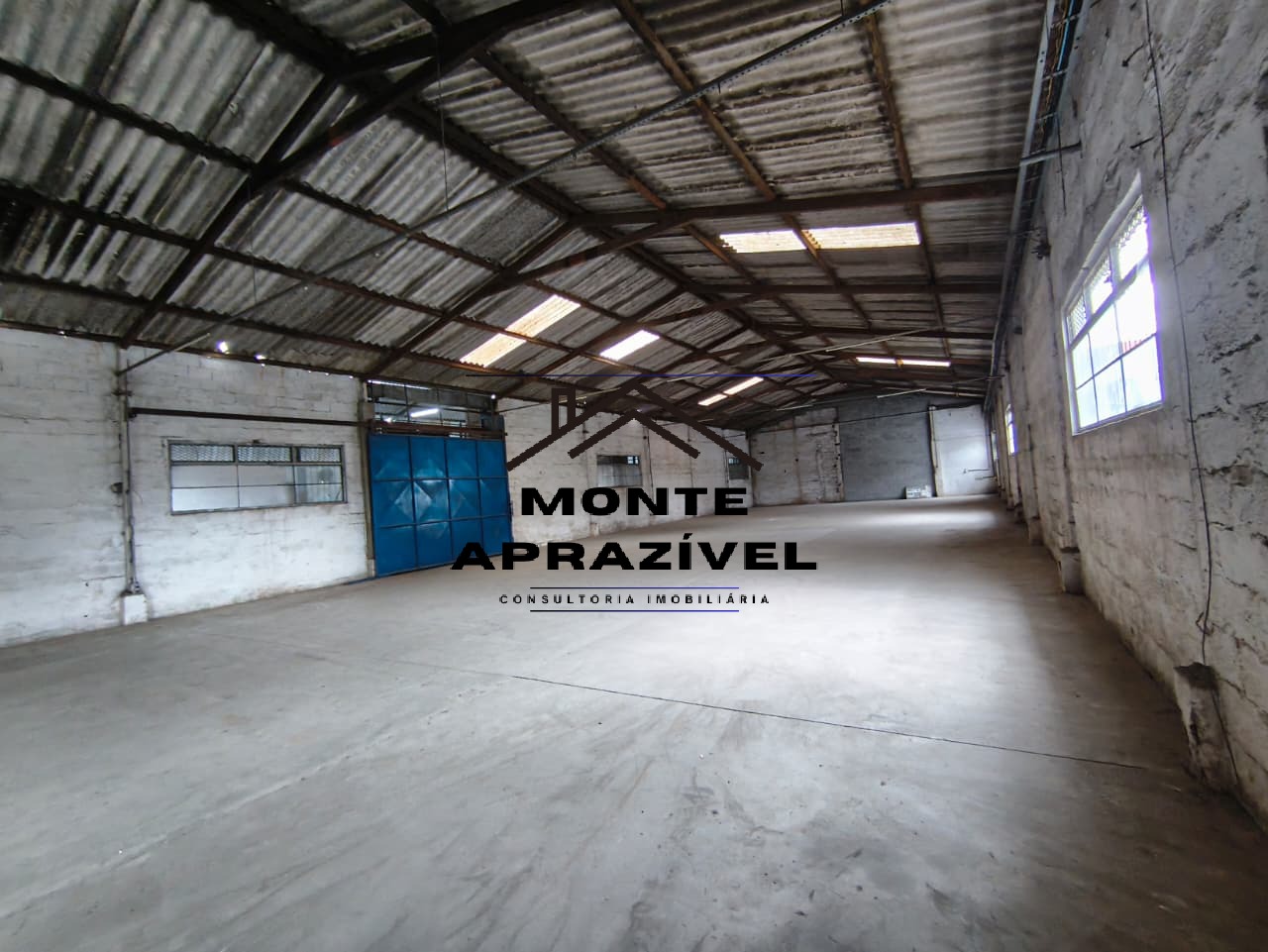 GALPÃO INDUSTRIAL/COMERCIAL PARA LOCAÇÃO – CENTRO DE PALMEIRAS, SUZANO/SP