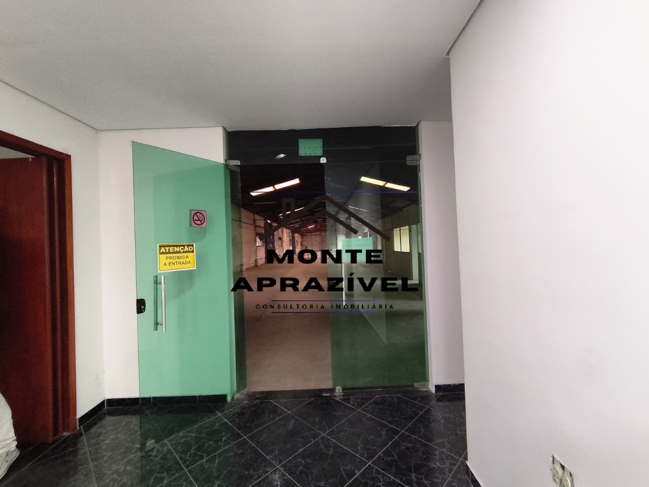 GALPÃO INDUSTRIAL/COMERCIAL PARA LOCAÇÃO – CENTRO DE PALMEIRAS, SUZANO/SP
